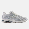 1906R 'Silver Metallic Sea Salt'