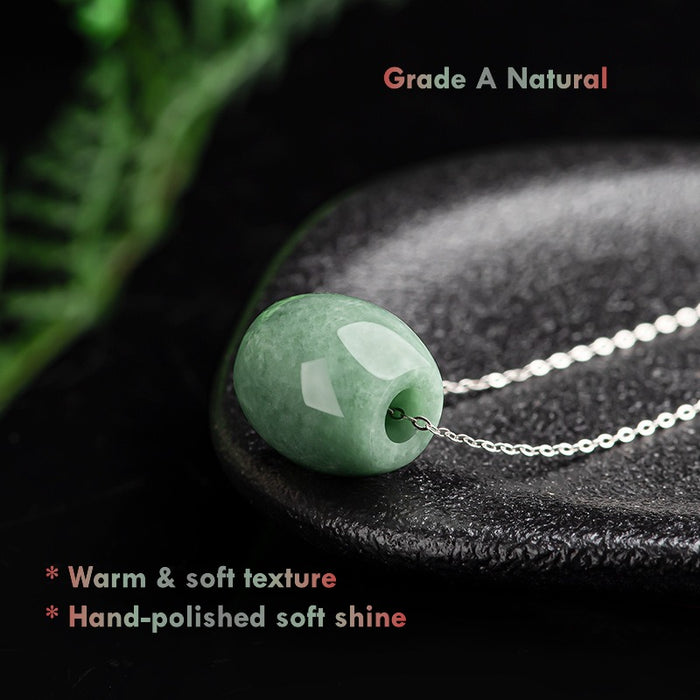 Authentic green jadeite jade pendant necklace for wealth and harmony