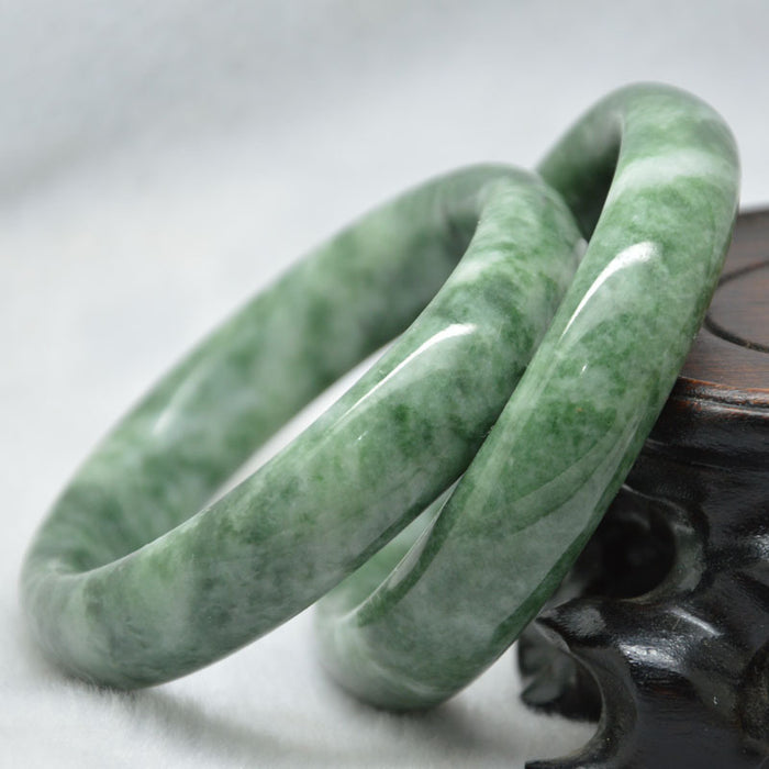 Grade A jade bracelet – symbol of protection and balance