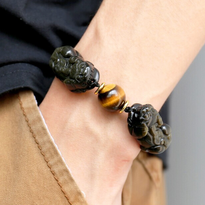 Men wearing Golden Obsidian Double Pixiu bracelet