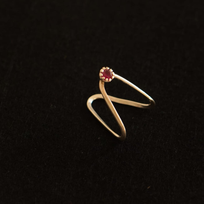Gulal Radiant Vanki Ring - Quirksmith