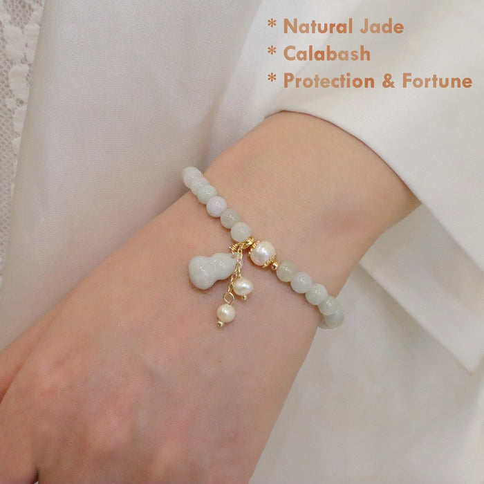 Natural Light Green Jadeite Bracelet with Pearl and Calabash Pendant