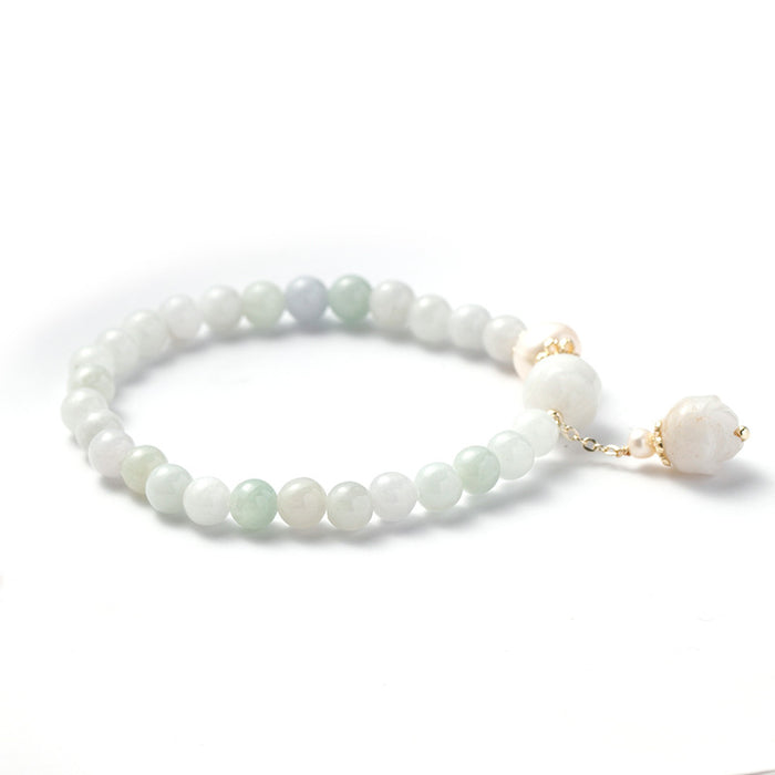 Close-up Jade Hulu Pendant Feng Shui Jewelry