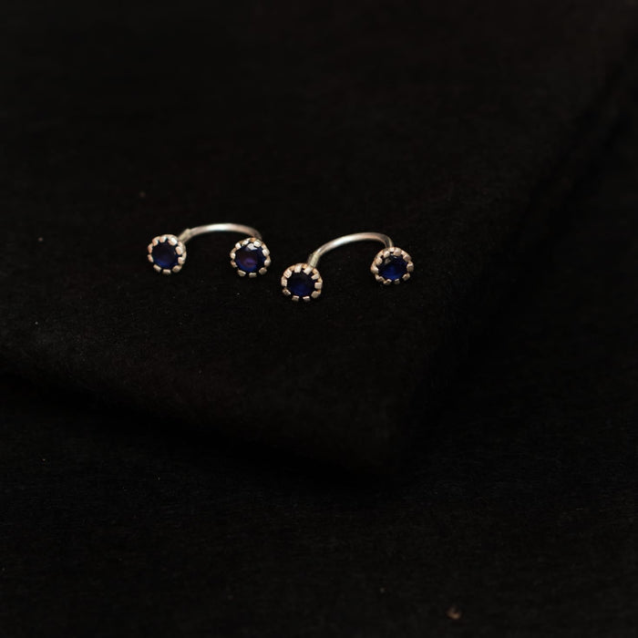 Nila Hug Earrings - Quirksmith
