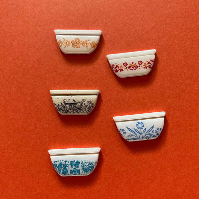 Pyrex Magnets: Friendship - The Regal Find