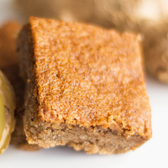 Keto gingerbread cake