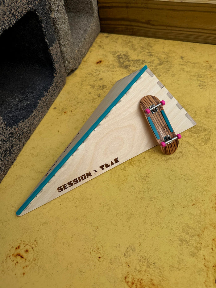 Session Fingerboards The Polebank - Wooden Fingerboard Obstacle with Acrylic Coping