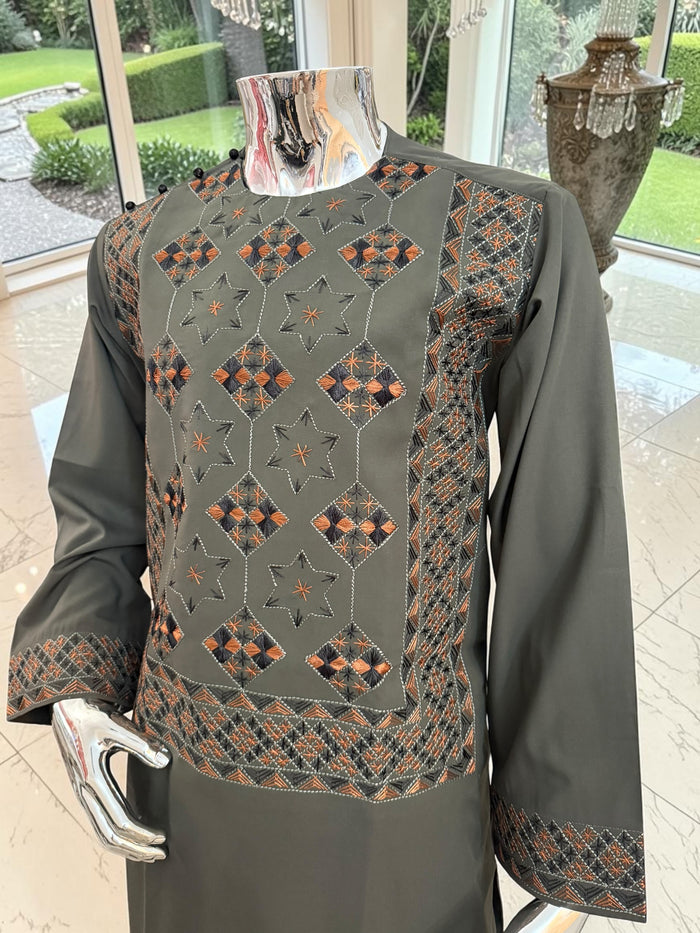 Small Hand Embroidered Dark Green Afghan Parahan Tunban Set with Matching Chadder